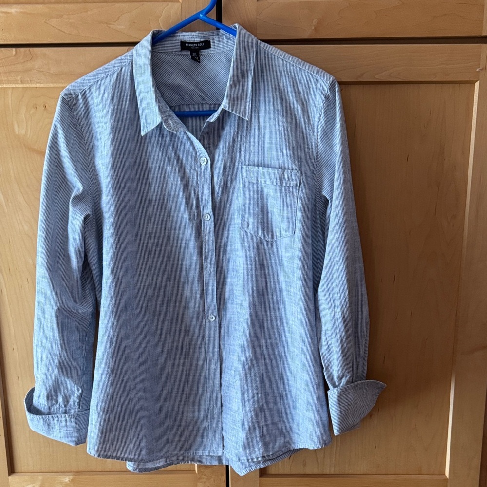 Kenneth Cole Light Blue Casual Button Down Shirt